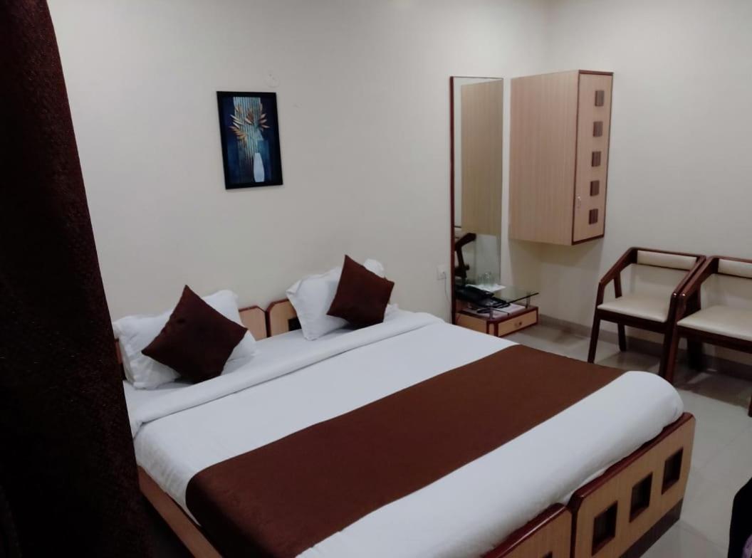 Aquarius Resort Gorhe Khurd Exterior photo